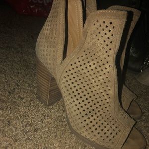 Sandals booties